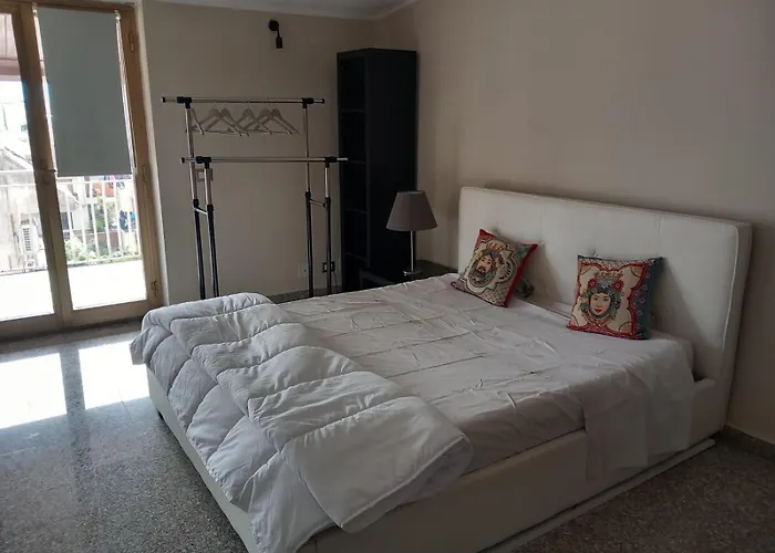 아파트 Bluesky Naxos 3rd Floor 지아르디니낙소스