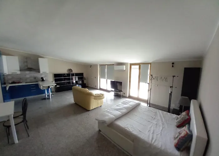 Bluesky Naxos 3rd Floor *