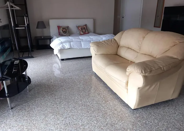 아파트 Bluesky Naxos 3rd Floor 지아르디니낙소스